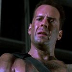 Bruce Willis quase se tornou o rosto de uma franquia de filmes de ação um ano antes de Die Hard