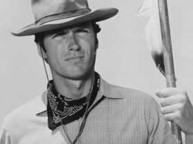 Clint Eastwood teve sua grande chance em uma esquecida comédia de faroeste de 1956