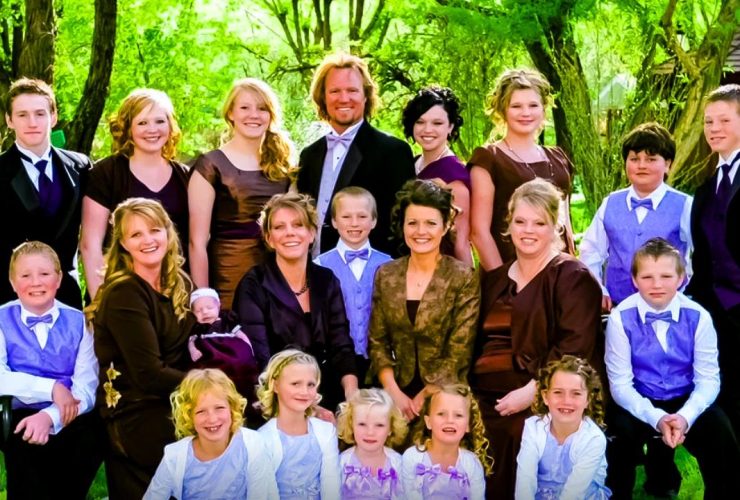 Sister Wives family at wedding