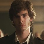 O thriller policial verdadeiro de Andrew Garfield com uma pontuação perfeita do Rotten Tomatoes