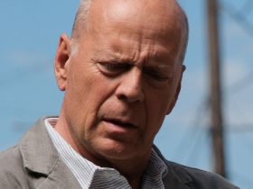 O último filme de Bruce Willis foi um thriller de ação de ficção científica esquecido de 2023