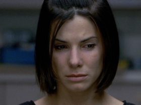 Sandra Bullock fica envergonhada por um fracasso crítico de grande orçamento