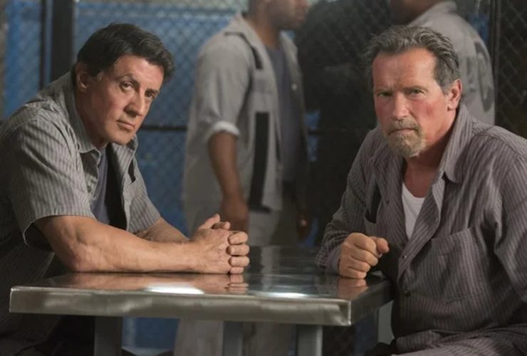 Suspense de ação de Arnold Schwarzenegger e Sylvester Stallone subindo nas paradas da Netflix