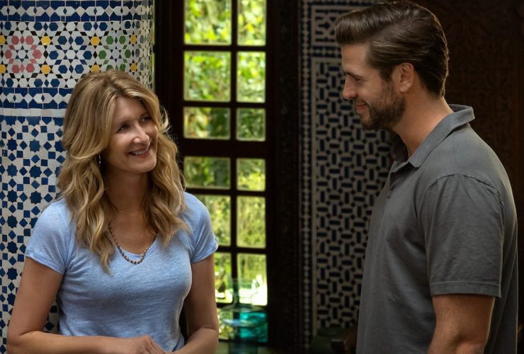 Um drama romântico de 2024 com Laura Dern e Liam Hemsworth está arrasando na Netflix