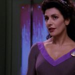 Por que Deanna Troi perdeu o sotaque em Star Trek: a próxima geração