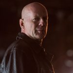 A adaptação de Stephen King com Bruce Willis que você não pode mais assistir