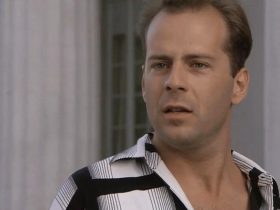 Bruce Willis fez sucesso como vilão nesta série de suspense policial antes de se tornar famoso