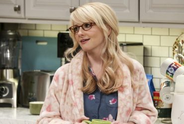 A estrela da teoria do Big Bang, Melissa Rauch, manteve um dos adereços de Bernadette