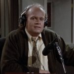 A premissa de Frasier veio de um enredo de elogios não utilizado e de um médico de rádio da vida real