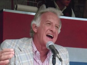 Como o grande e falecido Bob Uecker mudou os filmes de beisebol para sempre