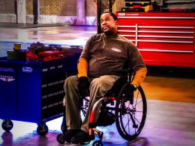 Daryl Mitchell wheelchair