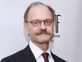 O que aconteceu com o ator de Niles Crane, David Hyde Pierce, depois de Frasier?