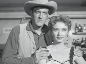 Por que Matt e Miss Kitty do Gunsmoke nunca se casaram, de acordo com James Arness