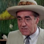 Por que a Ilha de Gilligan estava “muito à frente” do Batman de Adam West, de acordo com Jim Backus