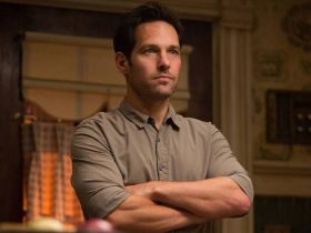 Por que as damas de honra cortaram uma cena hilária de patinação no gelo com Paul Rudd