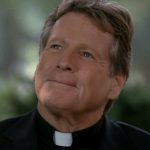 Quem Ryan O'Neal interpretou em Fox's Bones?