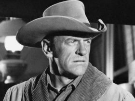 James Arness pensou