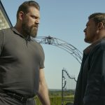 O capangas enlouquecido da 3ª temporada de de alguma forma faz com que Alan Ritchson pareça pequeno