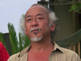 O retorno do Sr. Miyagi de Pat Morita em Cobra Kai explicou pelos criadores do programa