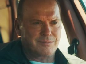 Um filme negligenciado de 2024 Michael Keaton é um sucesso de streaming no Max