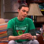 O criador do Big Bang Theory criou a música tema mais radical dos anos 80