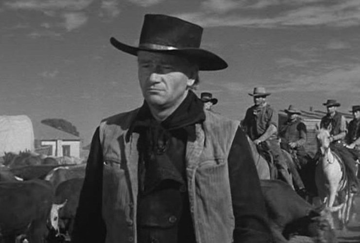 O filme com a melhor classificação de John Wayne no Metacrítico está disponível para assistir gratuitamente
