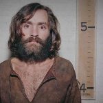 O pai do documentário do crime verdadeiro está de volta com um filme de Charles Manson Netflix