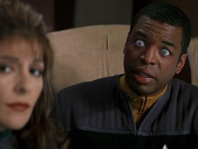 Por que Levar Burton estava feliz que Geordi tenha perdido a viseira em Star Trek: Primeiro contato