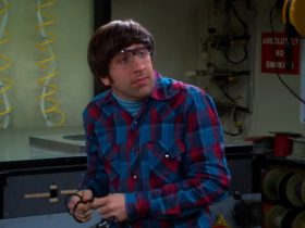 Por que Simon Helberg nunca dirigiu um episódio de The Big Bang Theory