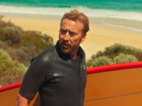 The Surfer Review: Nicolas Cage desce para a loucura queimada pelo sol neste thriller psicodélico (SXSW)