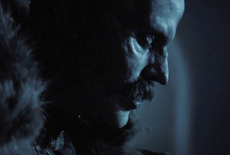 O diretor de Nosferatu responde à reação sobre o bigode do conde Orlok