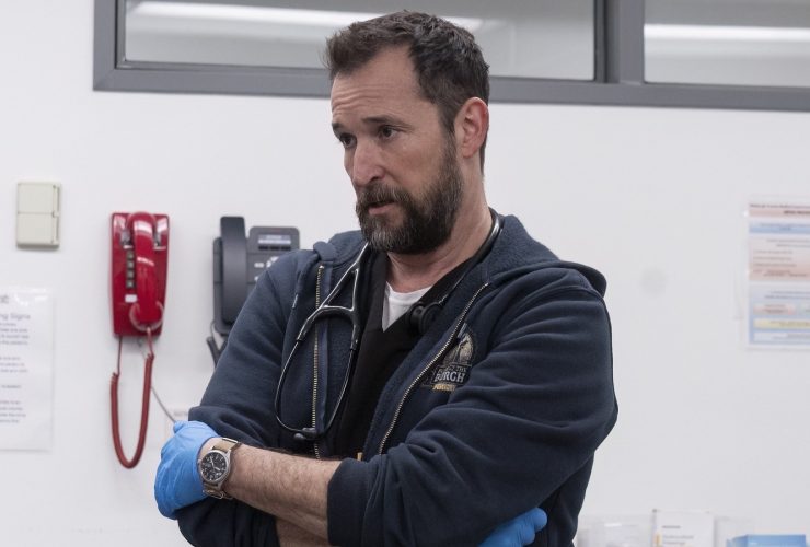 Por que o Pitt não apresenta música, de acordo com Noah Wyle